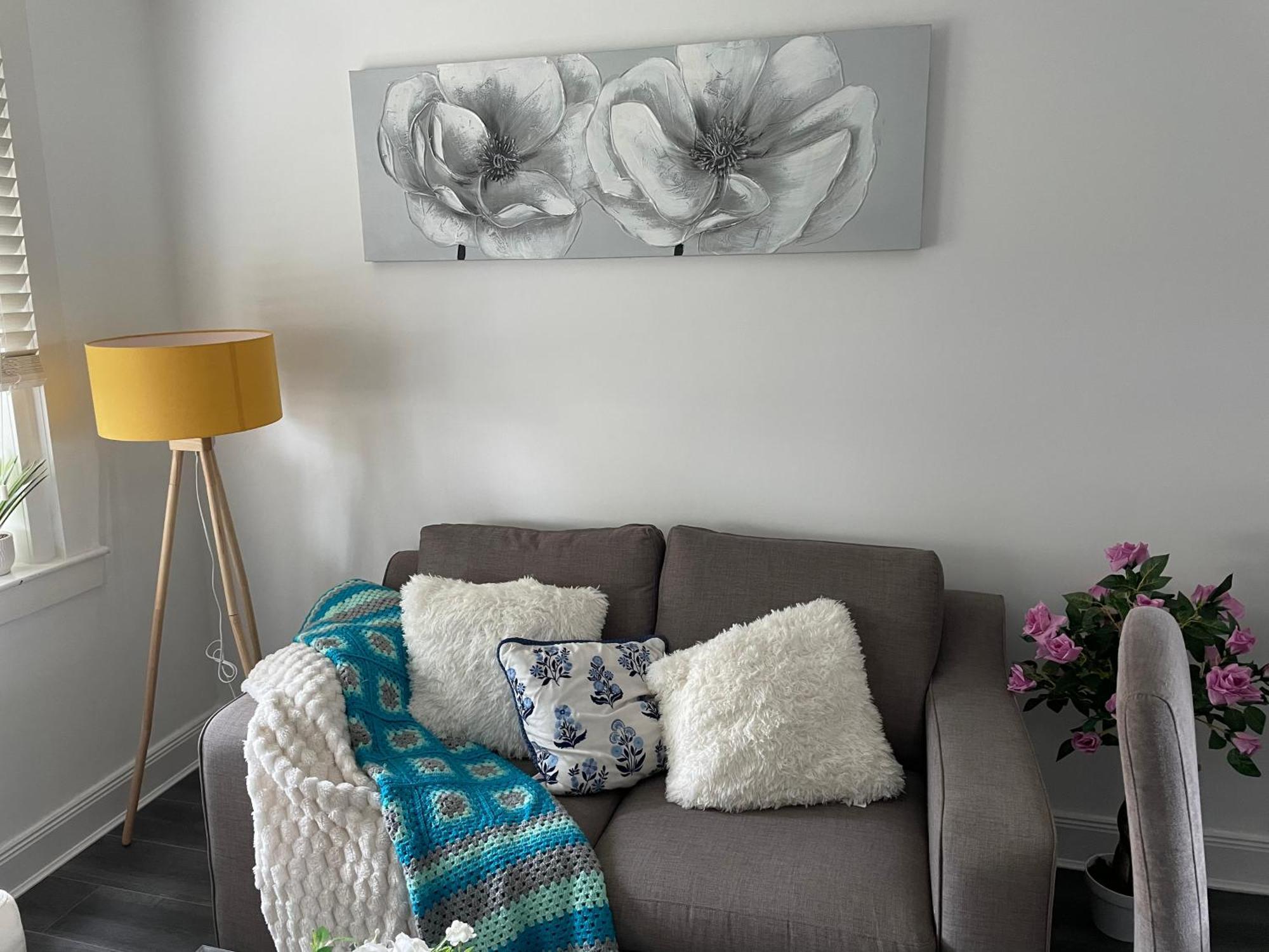 Bright & Cozy In Edinburgh,murrayfield Stadium,airport And Near To Center With Free On Street Parking *